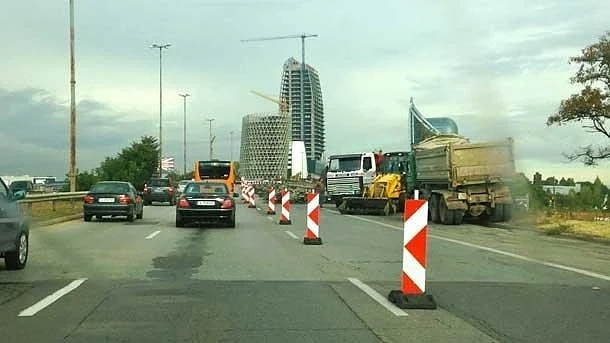 Отново промяна на движението по \