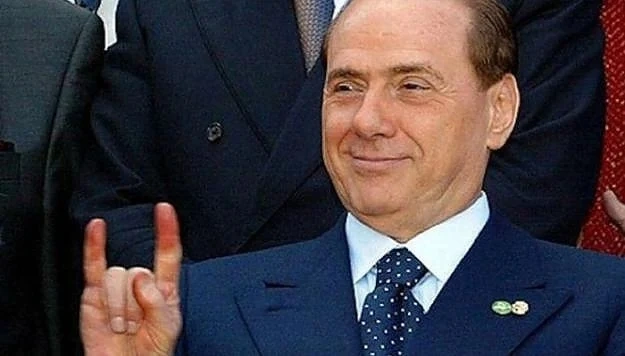 Путин искал Берлускони за министър? 