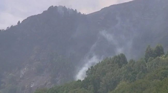 Пети ден гасят гората над Рилския манастир, опасност от пожари в цялата страна