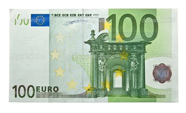 Колко пари са €100