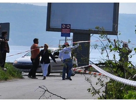 Спасиха мъж, паднал от ската над Трета буна във Варна