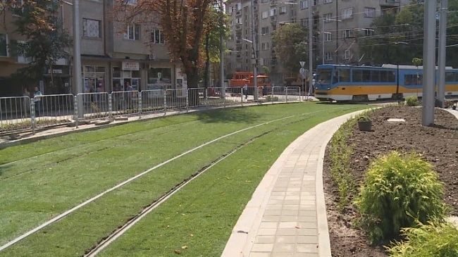 Първите „зелени” релси в София вече са факт (СНИМКИ)