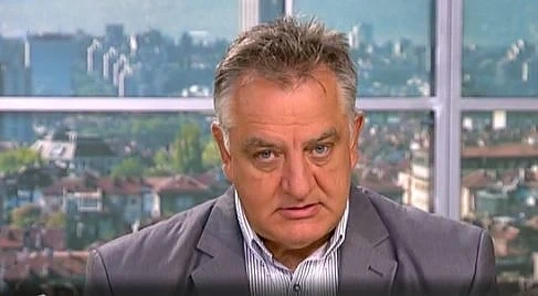 Експерт: Малките бензиностанции разреждат горивата 
