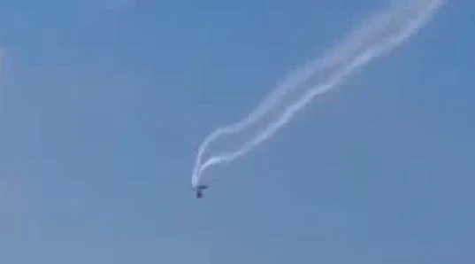 Два самолета се сблъскаха на авиошоу в Швейцария, един човек загина