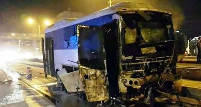 Взривиха полицейски автобус в Турция