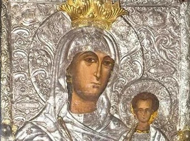Посрещат чудотворната икона \