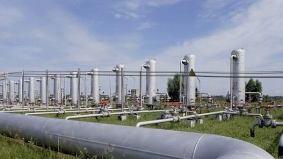  България е предложила на Азербайджан да инвестира у нас в нефтени и газови хранилища