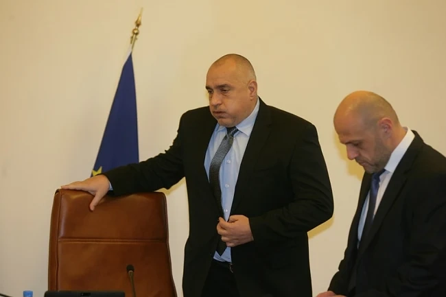 До 7 септември кабинетът ще внесе промени в законите, свързани с пазара на горива