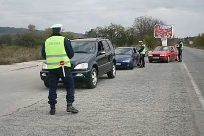 МВР излови 2400 шофьори без книжки само през август