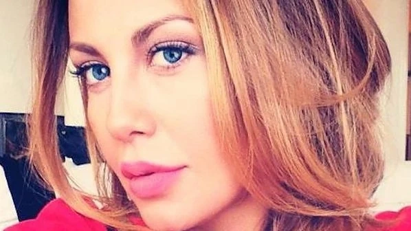 Венета Харизанова лепи метали по кожата си