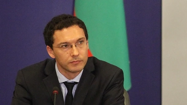 Удължиха мандатите на посланиците във Вашингтон и Брюксел