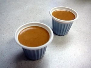 Опасно ли е да пием кафе или чай в пластмасова чаша?