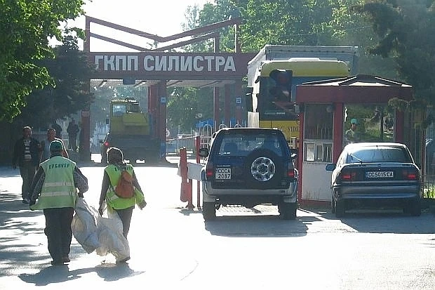 Проблем със системата спря движението при ГКПП-Силистра