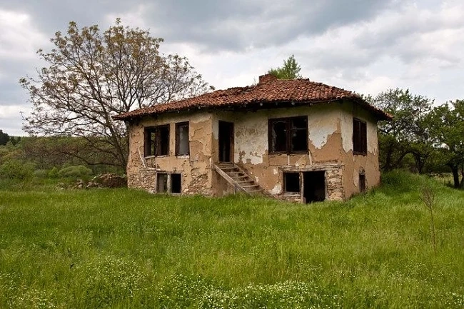 Закриват две села в Петричко