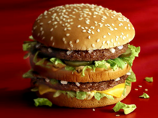 Колко км трябва да вървите, за да изгорите калориите от Big Mac