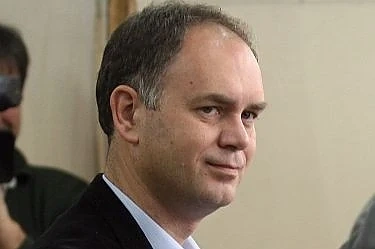 Кадиеви трансформират грабежа в \