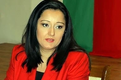 Министър Павлова: Прекратяваме концесията на 4 плажа