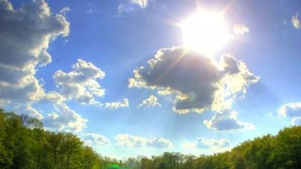 Слънчево и до 25° днес