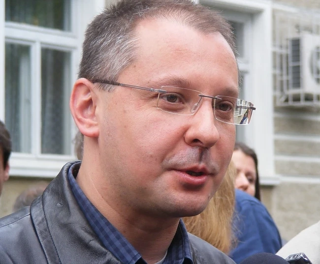Станишев е посетил със семейството си концерта на Слави Трифонов