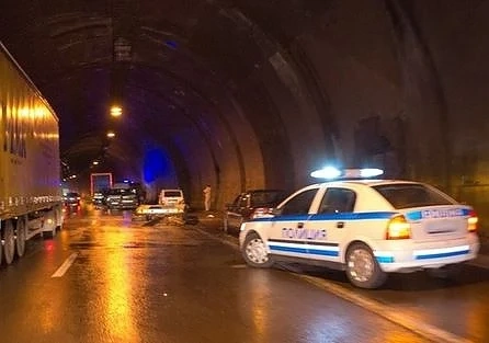 Ад на магистрала \