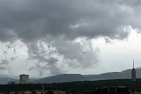 Днес облачно с валежи. Максималните температури ще са между 14° и 19°