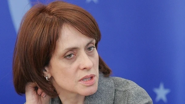 Надежда Нейнски: Засега няма данни за пострадали българи в Анкара