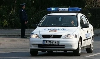 Полицай гонят \