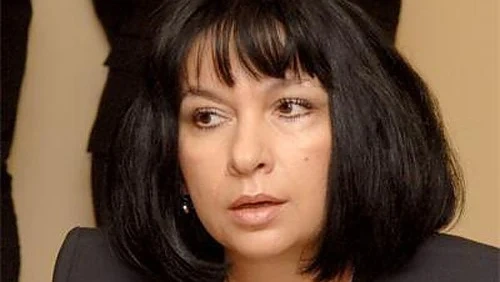 Петкова: В енергетиката се работи и се реализират проекти