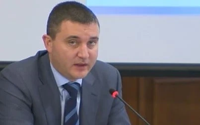 Данък „вредни храни“ под въпрос