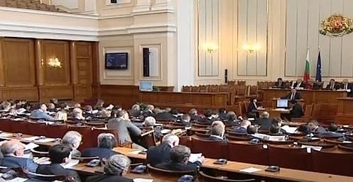 Спешни консултации заради депутатския имунитет