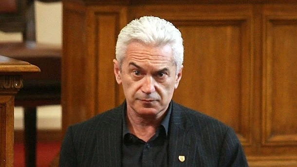 Временната парламентарна комисия реши да свали имунитета на Волен Сидеров