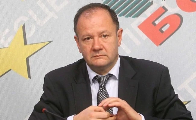 Миков: Заплаха със смърт отказа наш кандидат от балотаж