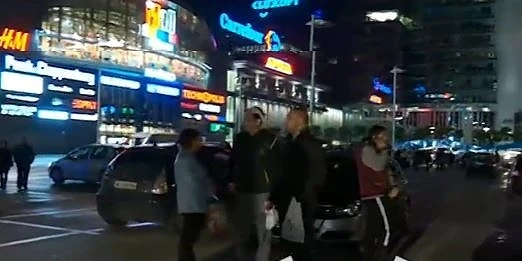 Пожар в мол-а на „Цариградско шосе“ в София (СНИМКИ)