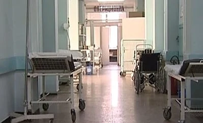 Бебе почина след прехвърляне в няколко болници