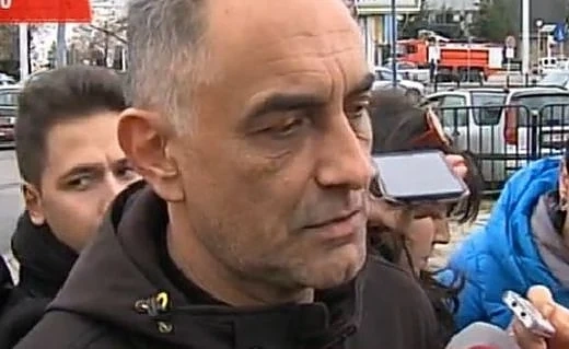 Шефът на Гранична полиция: Чужденец е паркирал буса на летището и е излетял 