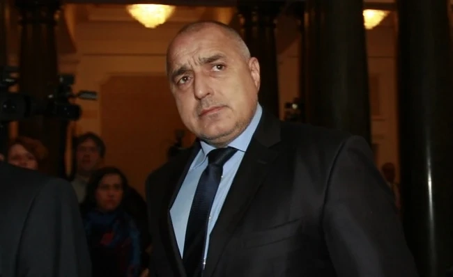 Борисов: Искаме всички депутати да бъдат убедени в това, което Захариева предлага
