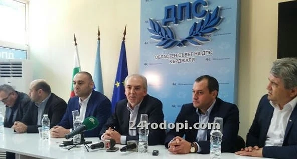 Мeстан: Заседанието на ЦС на ДПС е нелегитимно. Позицията ми за самолета не е грешка!