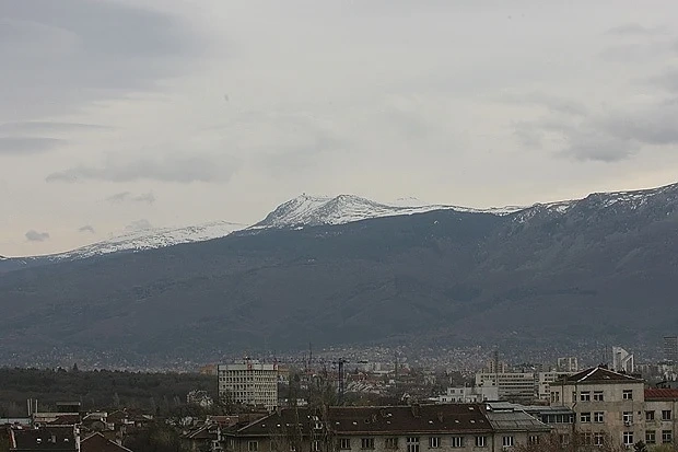 Праховите частици във въздуха в София са двойно над нормата