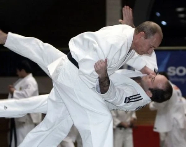 Путин на тренировка по джудо