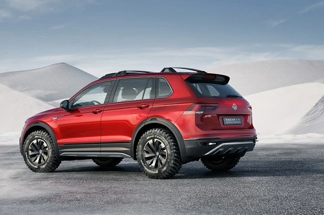 Volkswagen представя днес Tiguan GTE Active concept (СНИМКИ)