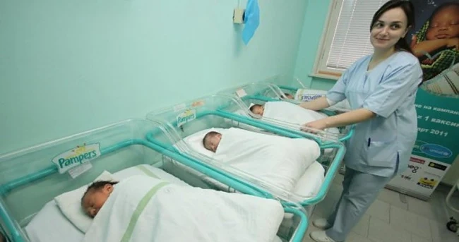 Три момиченца тризначки се родиха по естествен път 