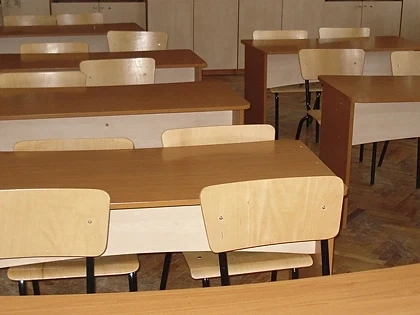 В 487 училища в страната учебният процес е преустановен
