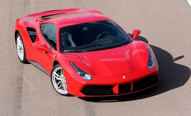 Ferrari вади евтин модел на пазара 