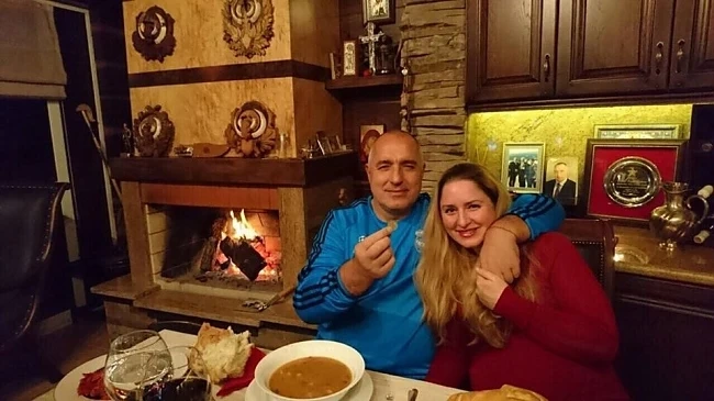 Внукът на премиера ще живее и расте в България  