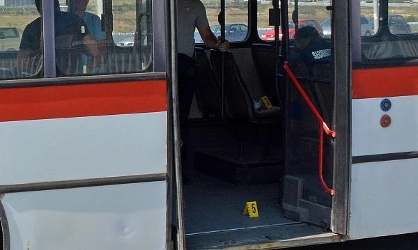 Нападнаха с бокс шофьор на автобус 