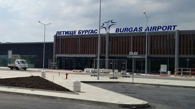 Самолет с американски рейнджъри е кацнал в Бургас