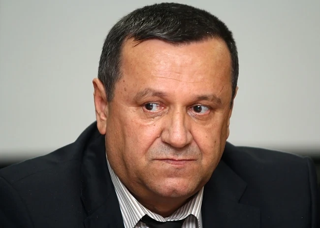Адемов: Няма да подкрепим кандидатурата на Кунева 