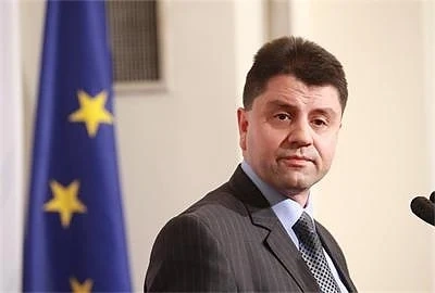 Нови лични карти с чип – най-рано в края на 2017 година