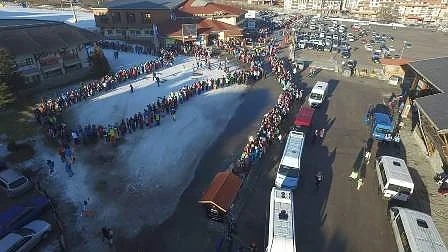 Извиха се огромни опашки на лифта в Банско (СНИМКИ)