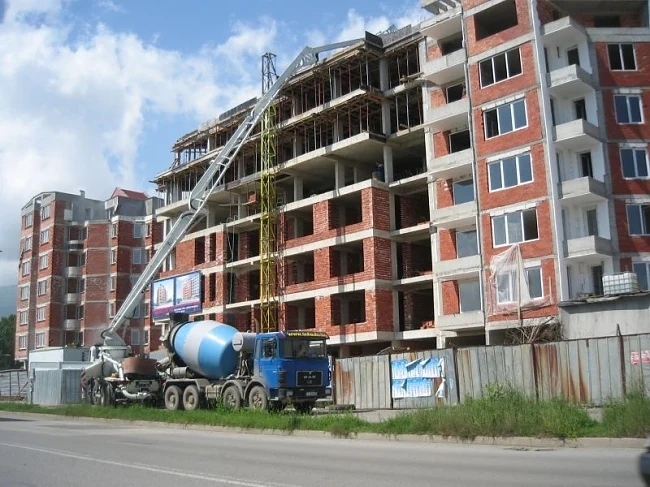 Новите апартаменти все по малки 